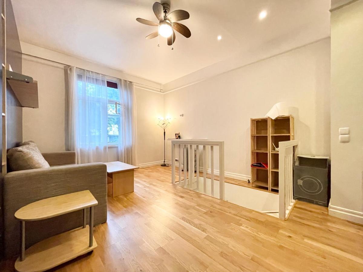 Cosy Studio In Historical Building. City Center Apartment Tallinn Exterior foto
