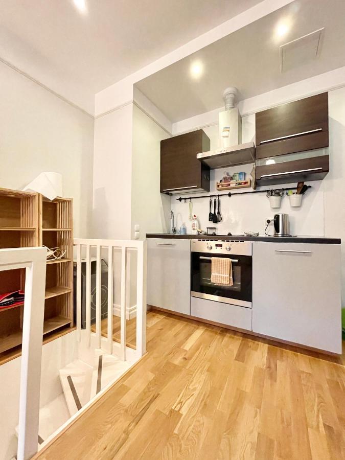 Cosy Studio In Historical Building. City Center Apartment Tallinn Exterior foto